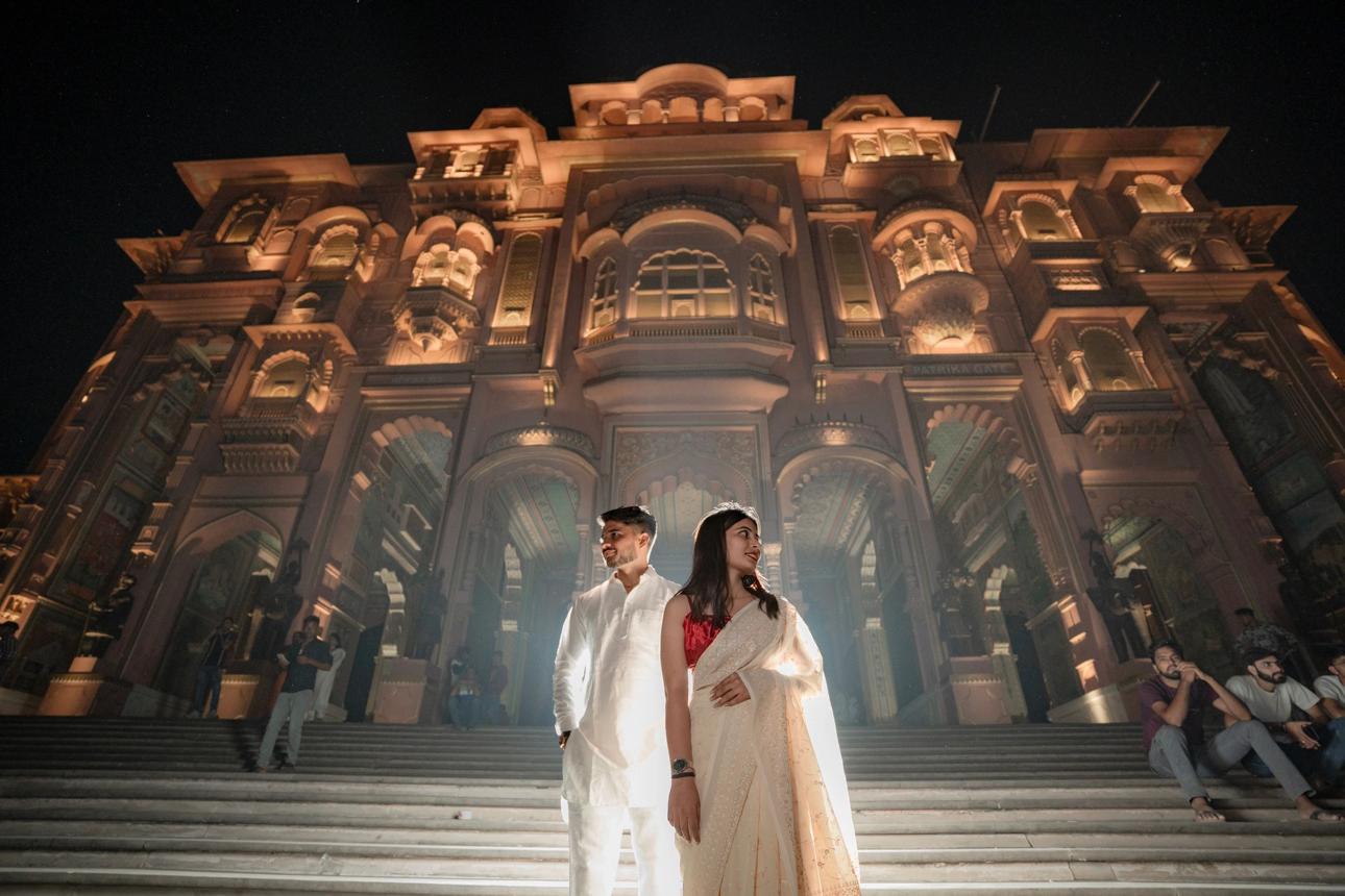 Patrika Gate pre-wedding photo 3